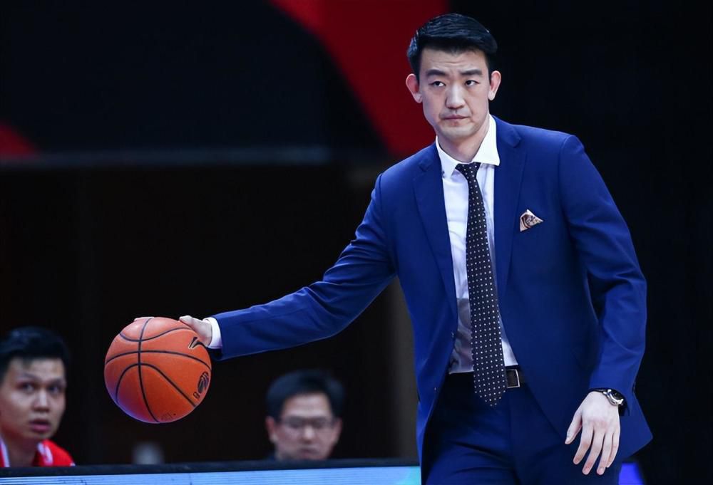 张艺谋夺魁而归之后，大陆影坛第五代的创作似乎已在世界及中国大陆沸沸扬扬地登堂人室，达到了一个颇为辉煌的阶段。